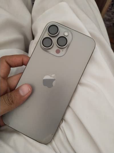 Apple iPhone 15 Pro Max