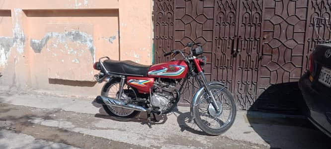 Honda 125 2015 model 10/10 condition genuine