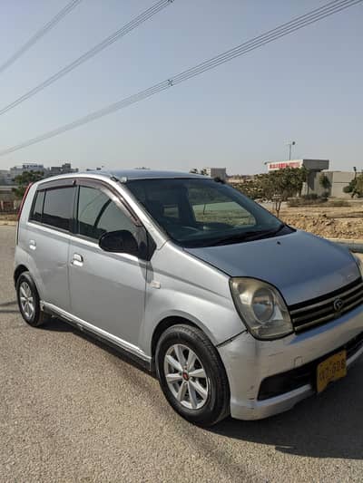 Daihatsu Mira 2005