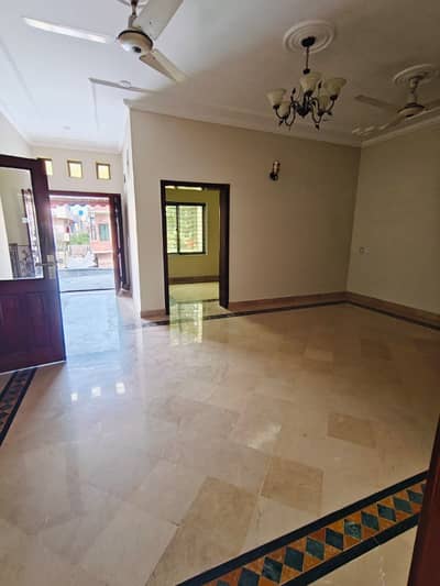 10 Marla Double Story House for Rent