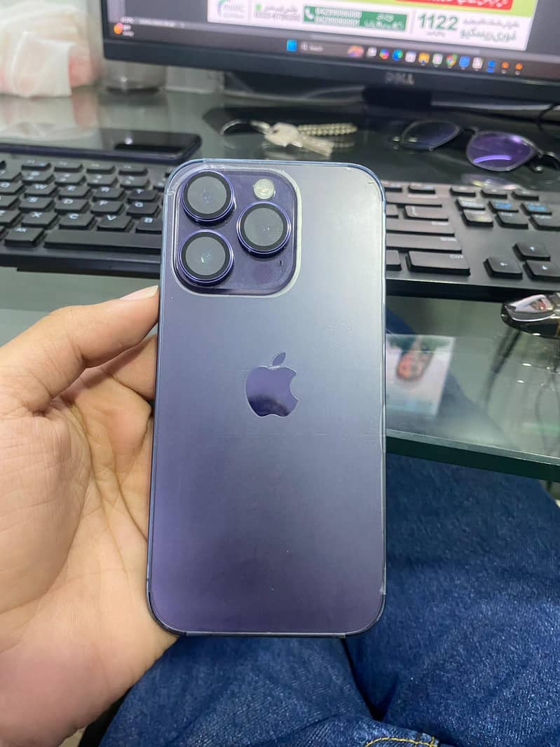 Apple iPhone 14 Pro 1