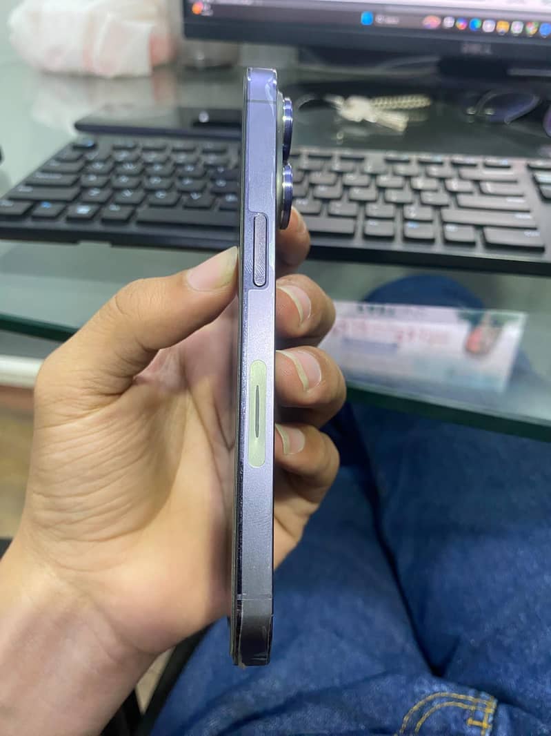 Apple iPhone 14 Pro 4