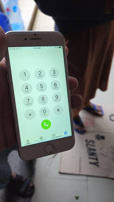 Apple iPhone 7 128 memory 80 percent battery health