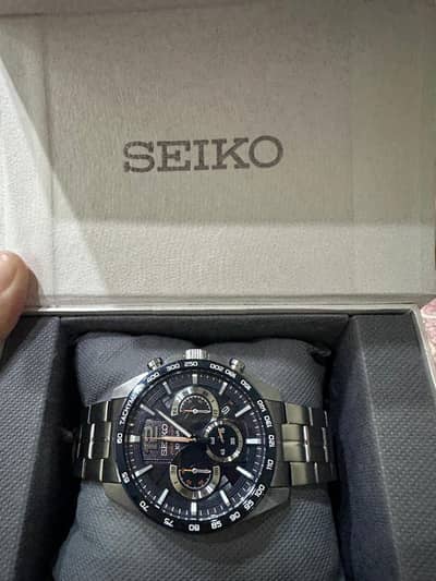 Seiko Brand New Gents Chronograph Watch With Box
