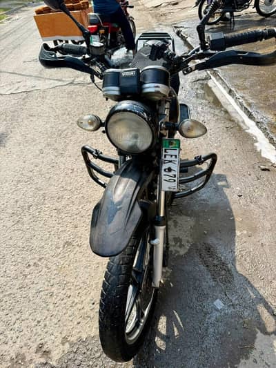 Suzuki GS 150 Self Start 2015