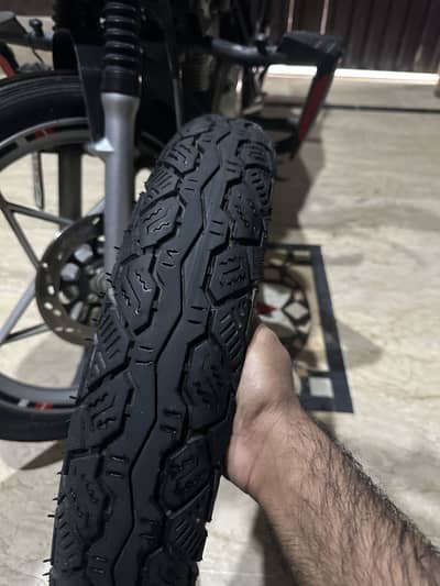 tyre 100/90/18