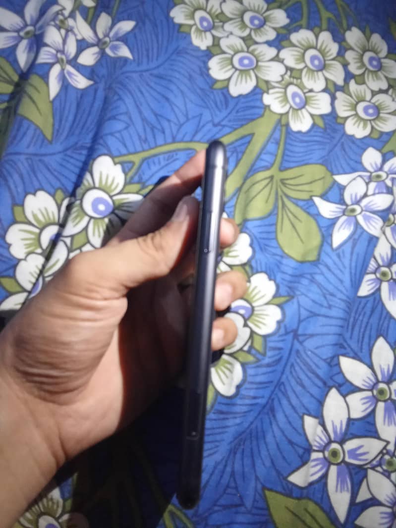 Apple iPhone 11 1