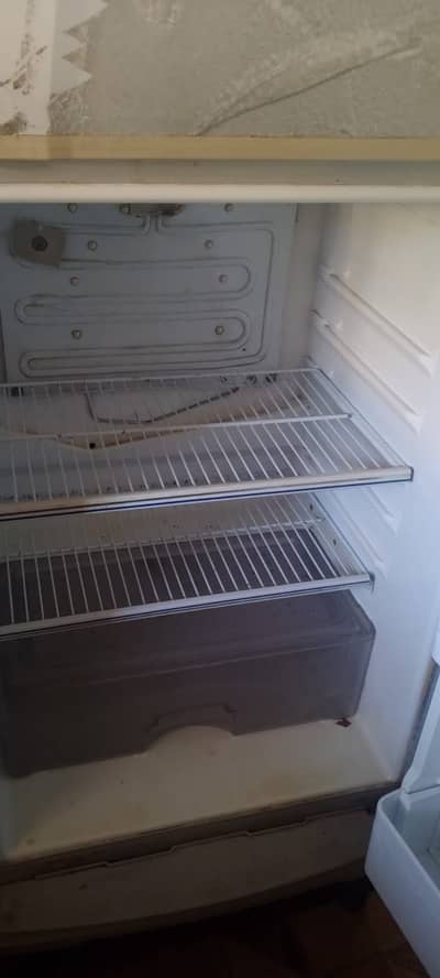 Dawlance fridge for sale
