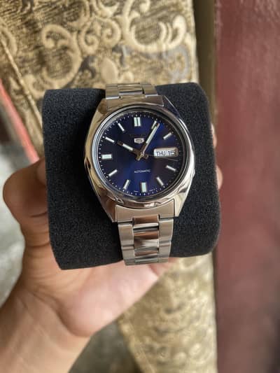 Seiko 5 Rado Rolex Omega Orient Casio Ricoh Tissot