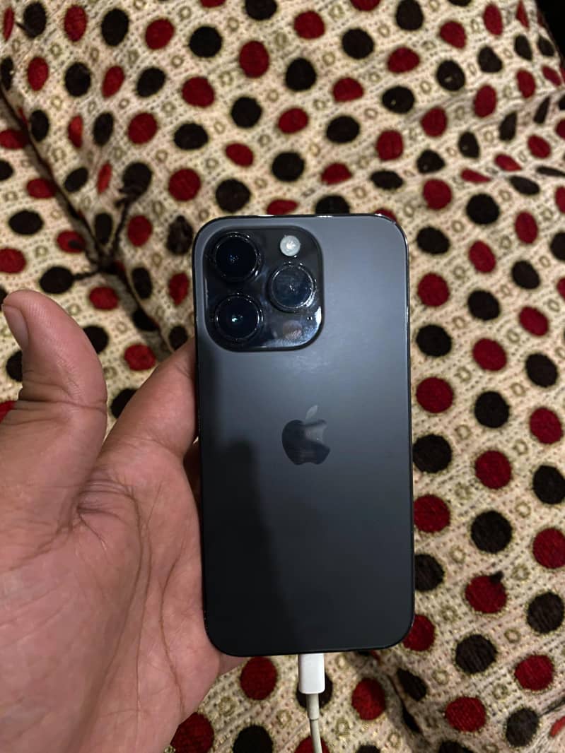 Apple iPhone 14 Pro 0