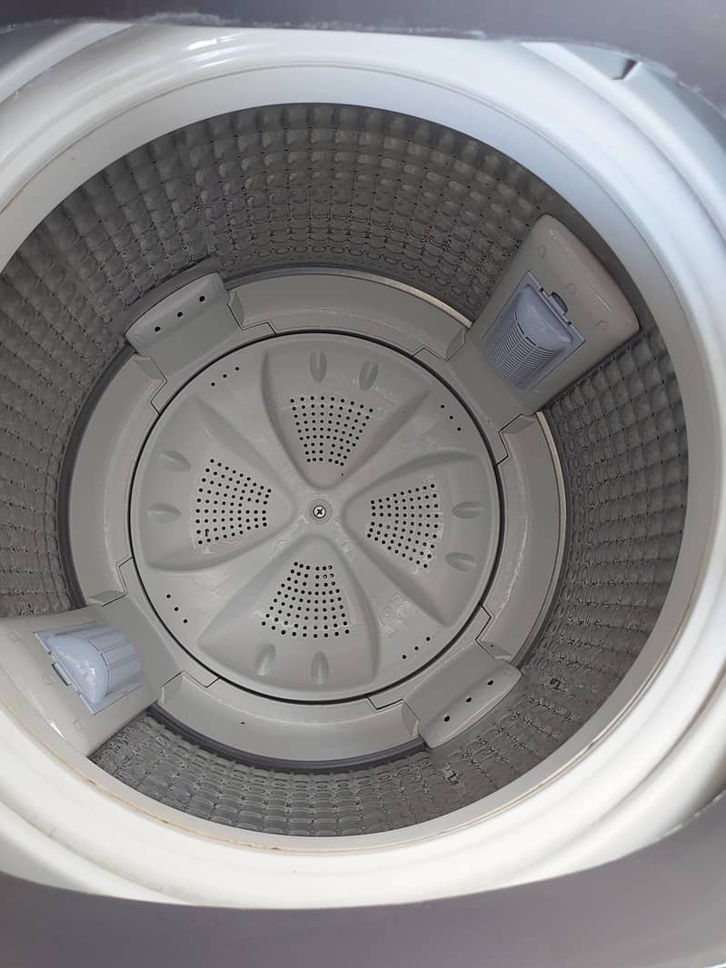 Haier  Automatic Washing Machine. 0