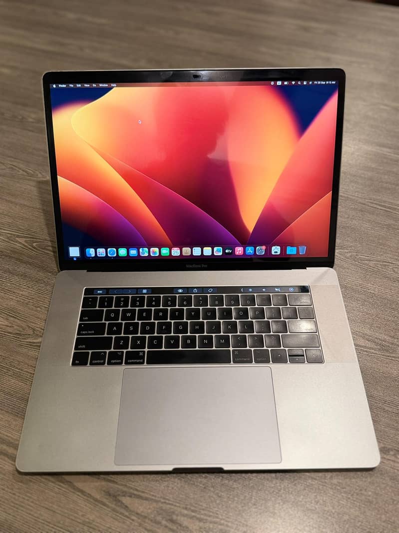 Mac book 2017 pro 1