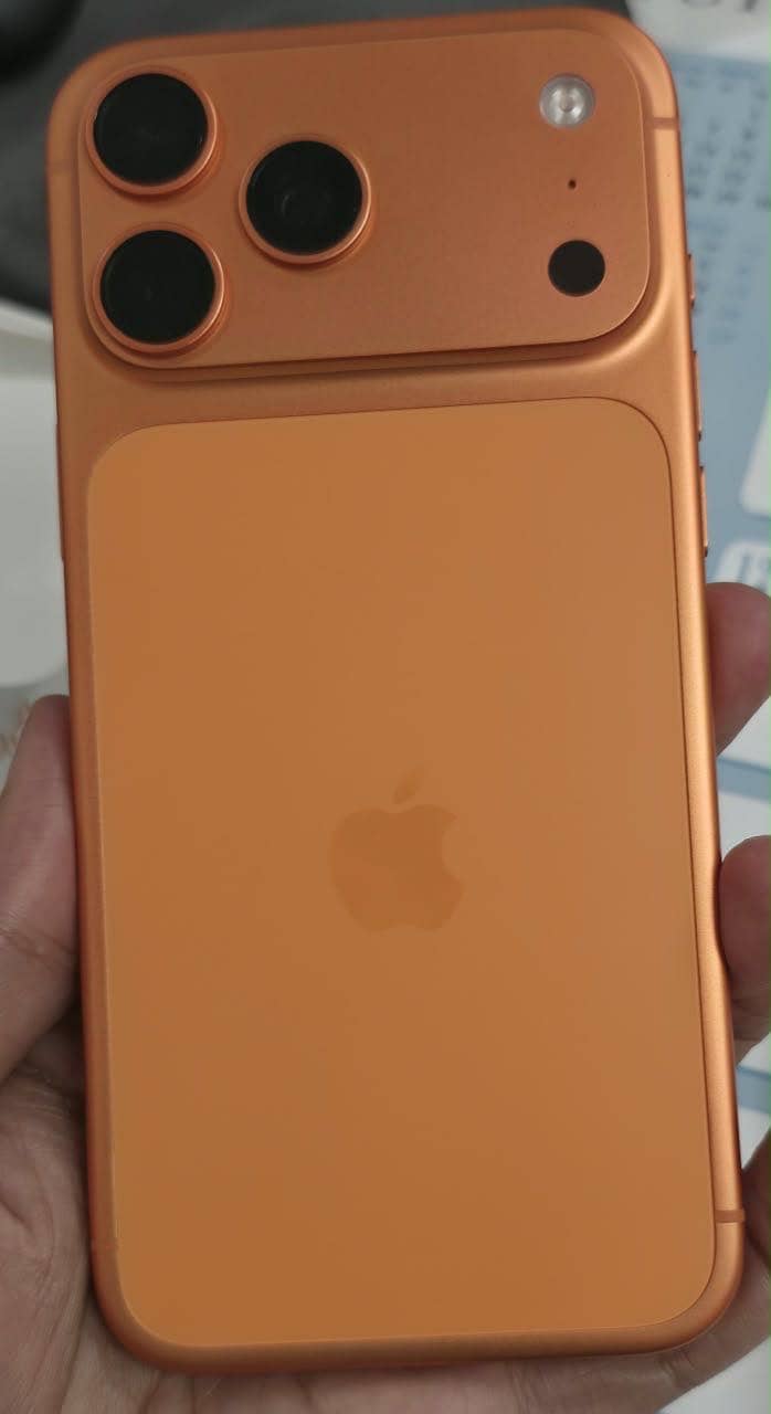 Apple iPhone 17 Pro Max 9