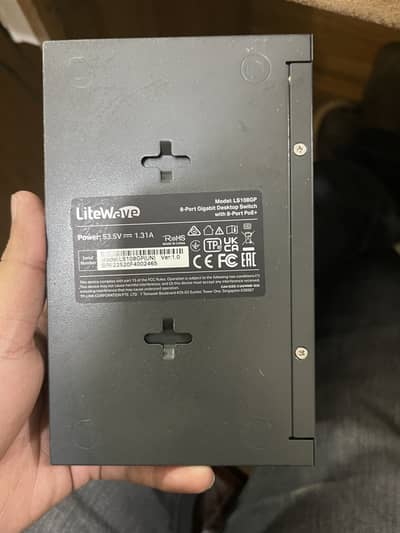 TP-Link LS1210GP 10-Port Gigabit