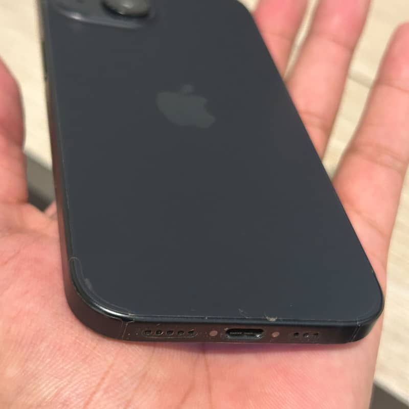 Apple iPhone 15 3