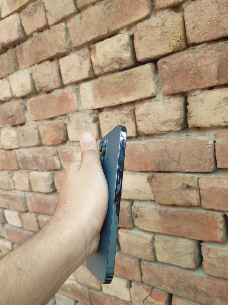 Apple iPhone 12 Pro Max 9