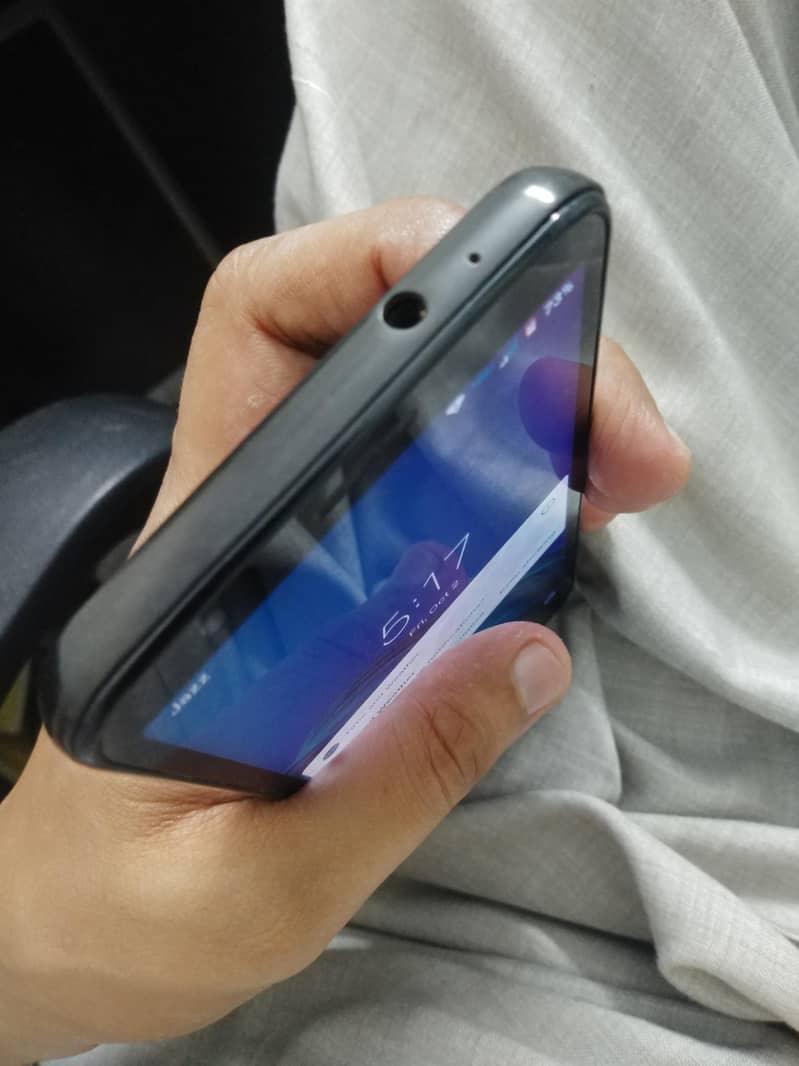 Motorola Moto E6 Plus 0