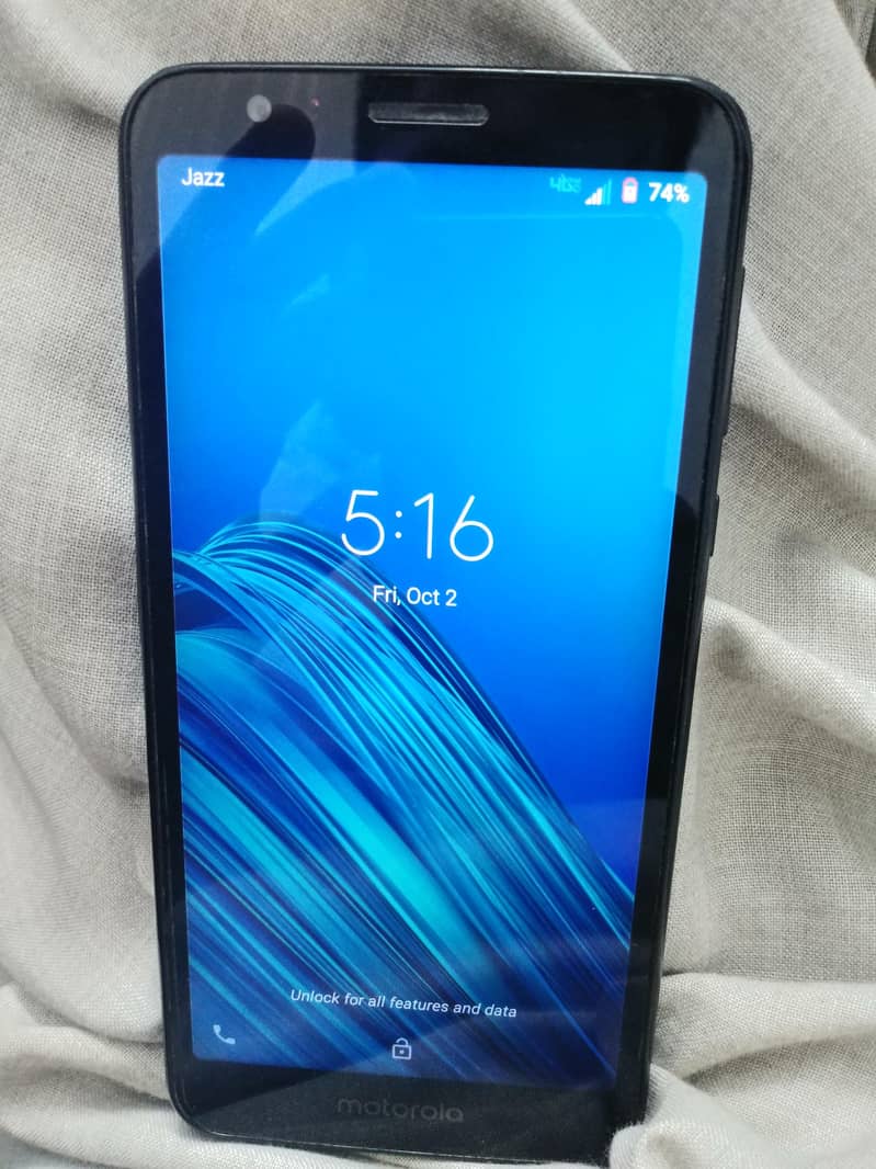 Motorola Moto E6 Plus 4