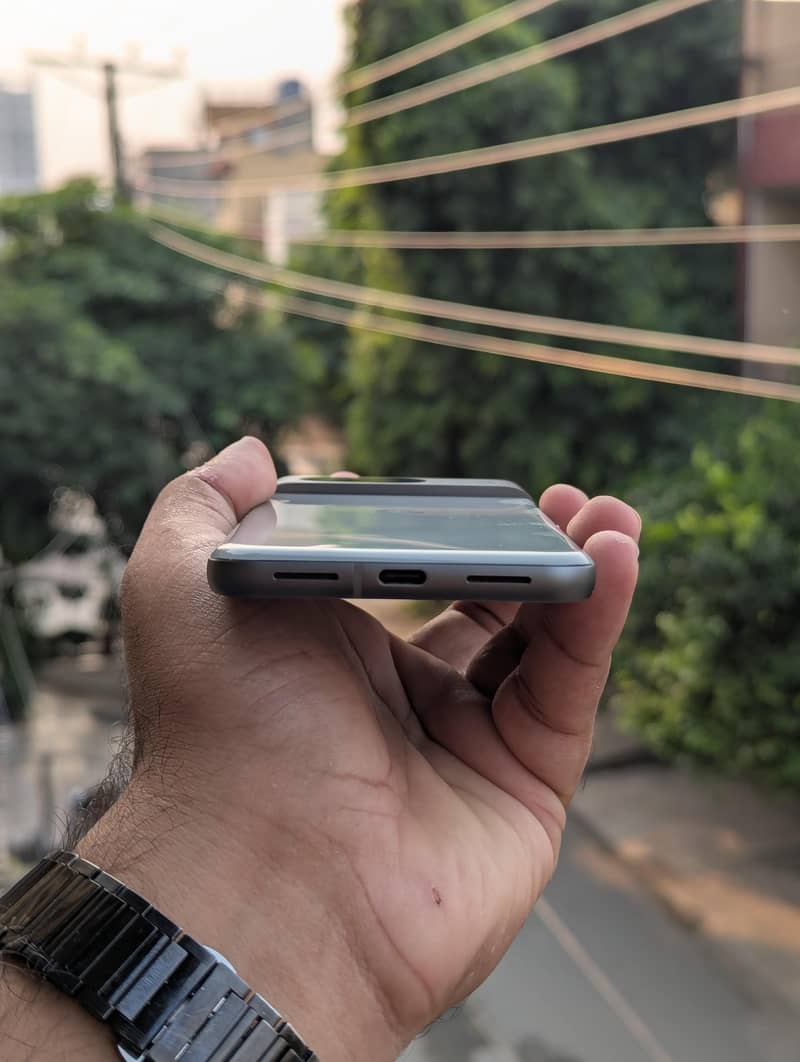 Google Pixel 8 2