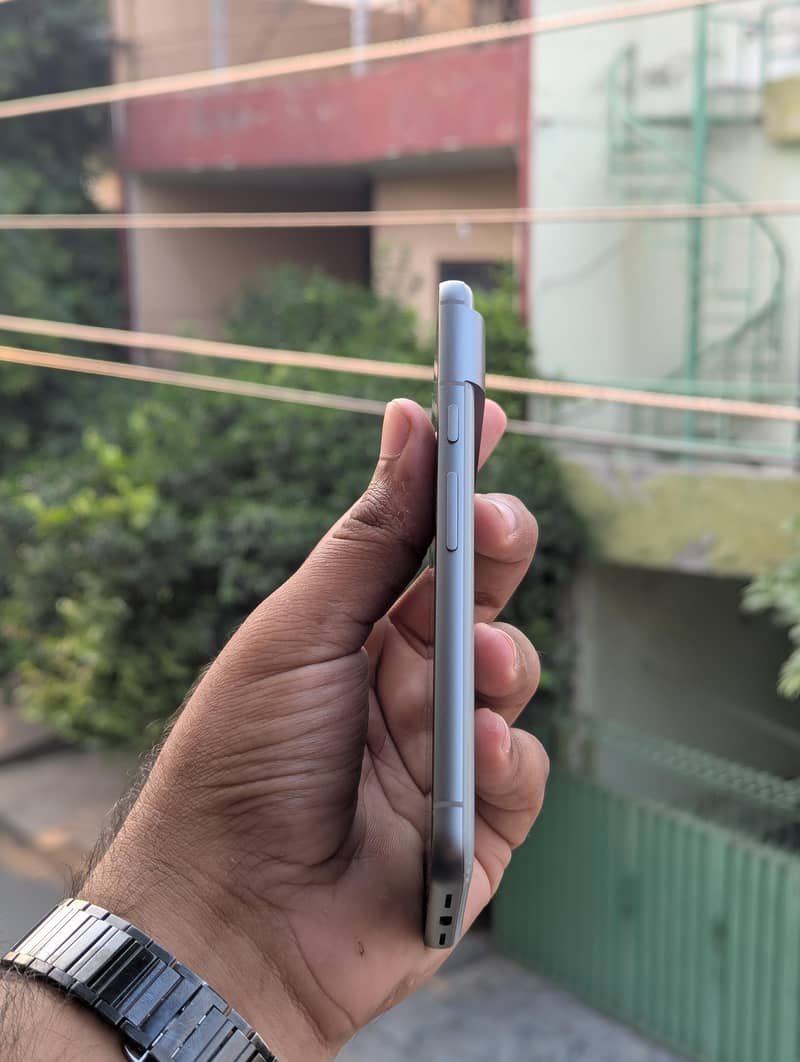 Google Pixel 8 3
