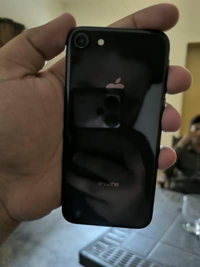 Apple iPhone 8