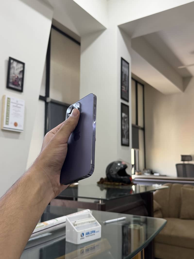 Apple iPhone 14 Pro Max 2