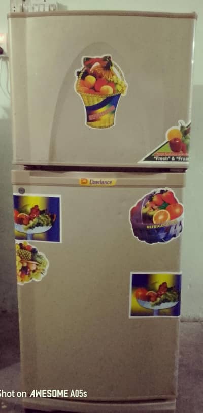 Dawalnce fridge refrigerator big medium size All ok Geniune