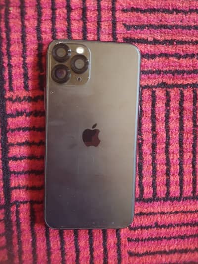 iPhone 11 Pro 256GB - 8/10 Condition - Face ID / True Tone Active