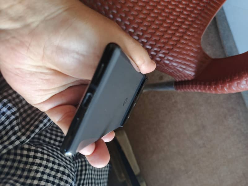 GOGLE PIXEL 6 PRO 11