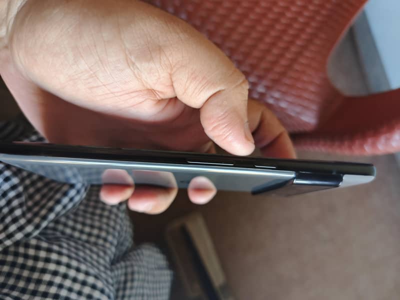 GOGLE PIXEL 6 PRO 15