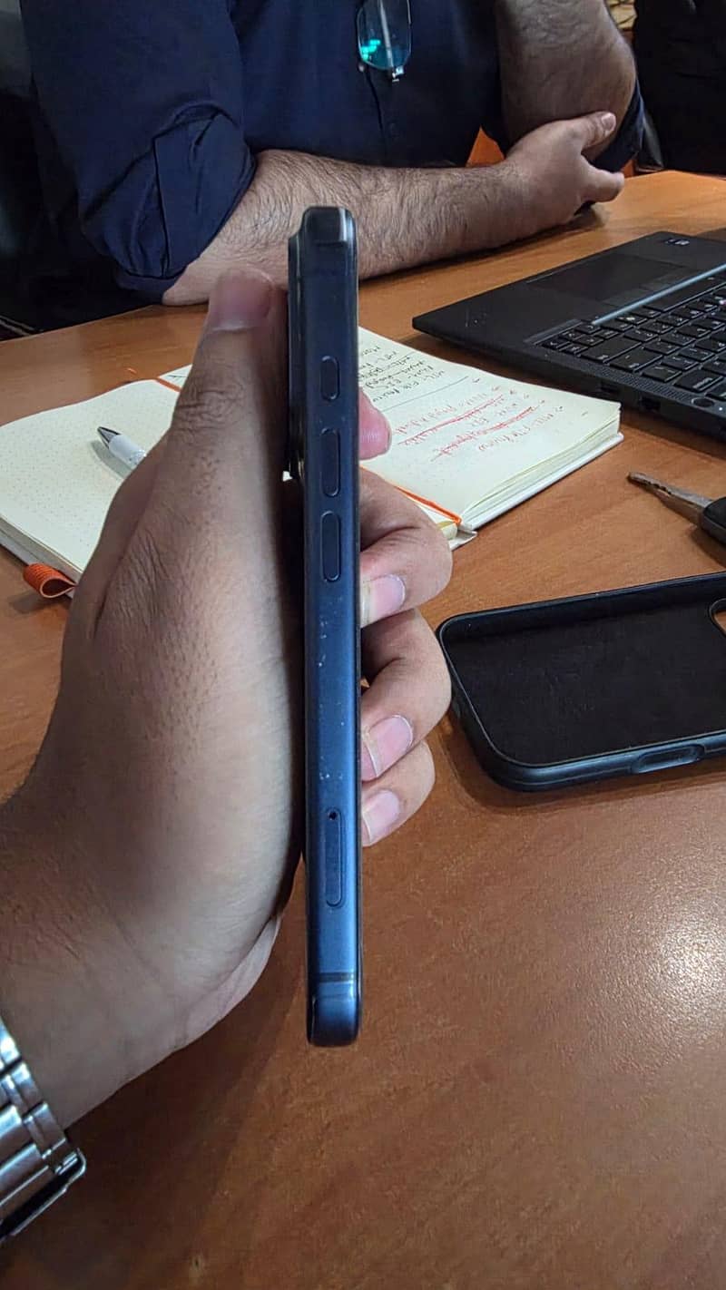 Apple iPhone 17 Pro 2
