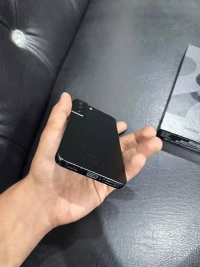 Samsung Mobile S22