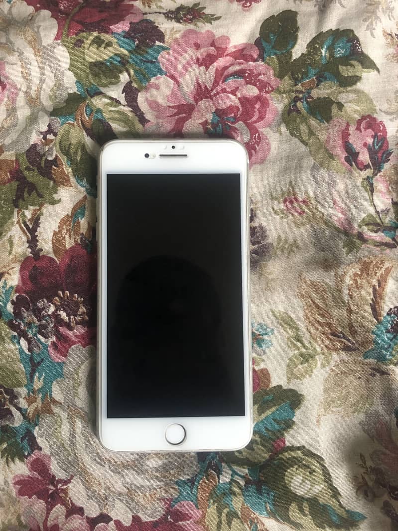 Apple iPhone 8 Plus 1