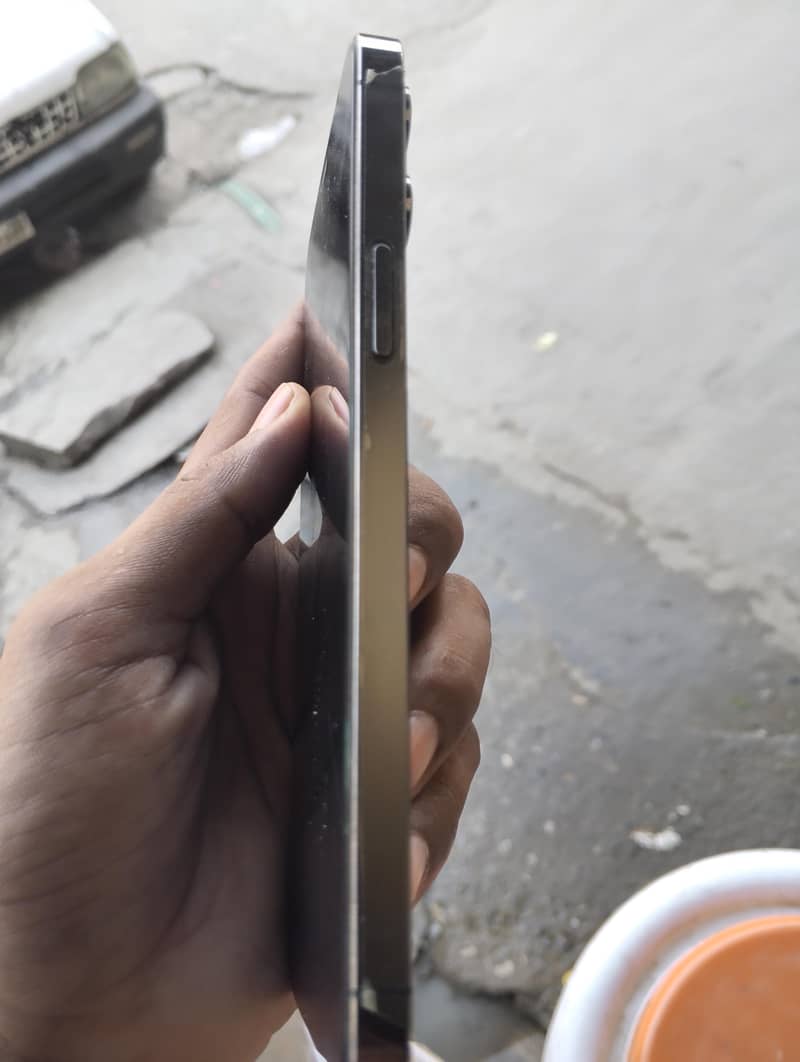 Apple iPhone 12 Pro Max 3