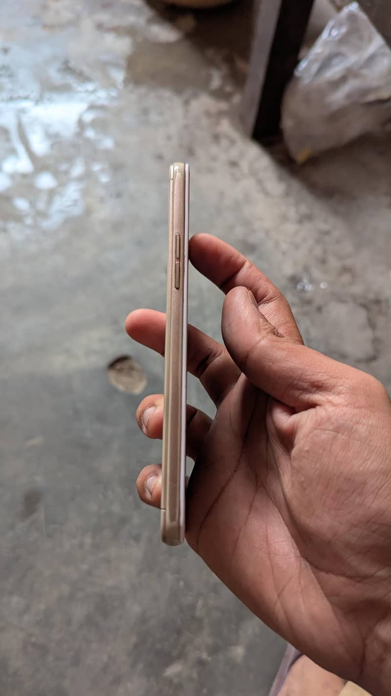 OPPO A57 4/64 6