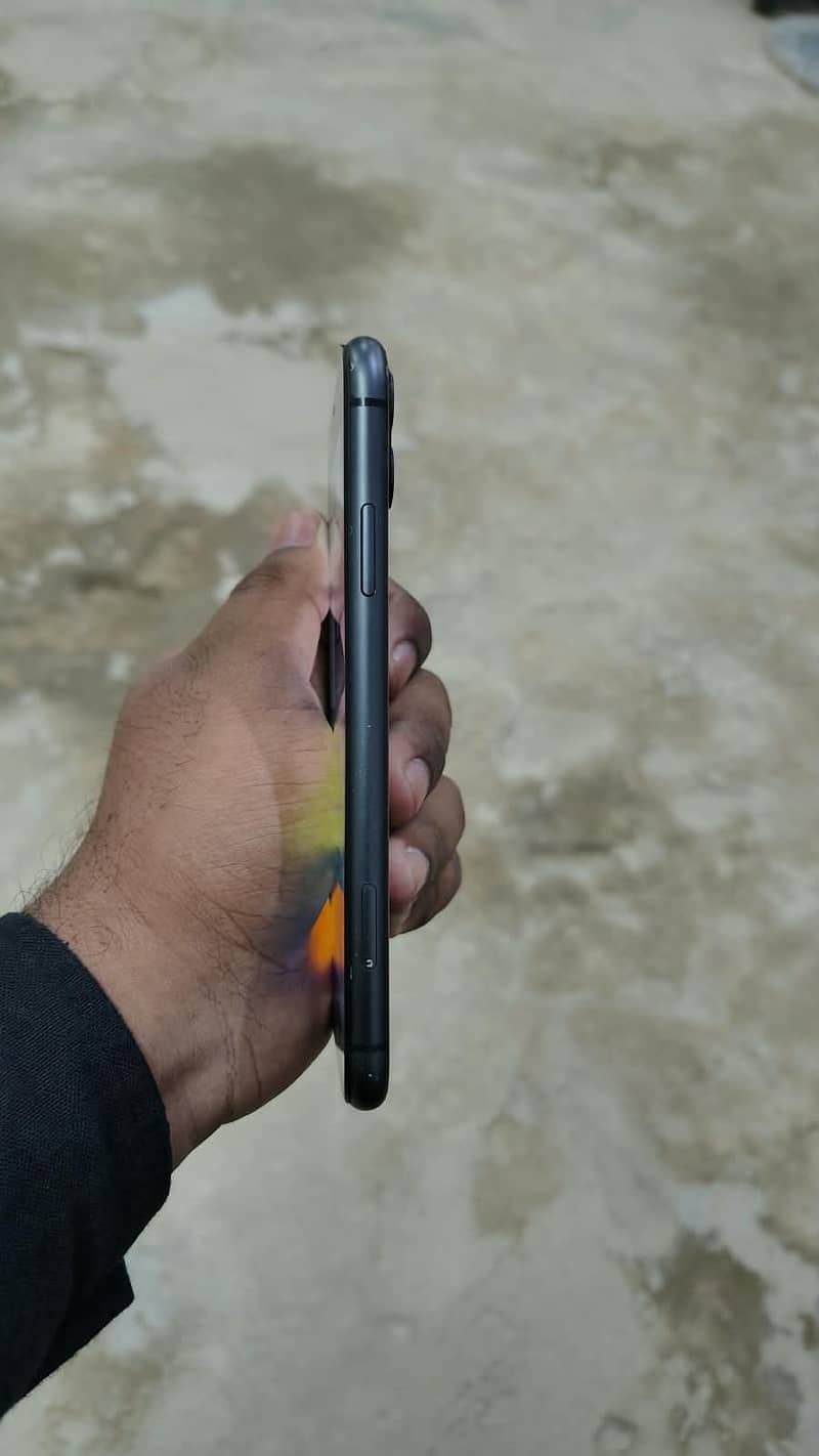 Apple iPhone 11 2