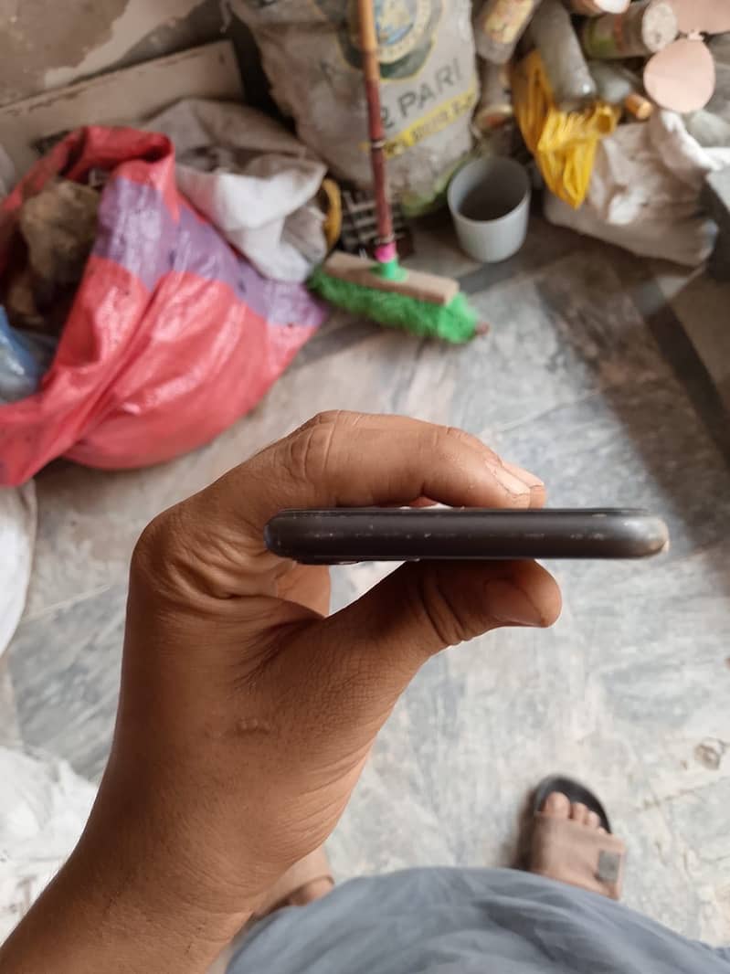 Apple iPhone 11 2