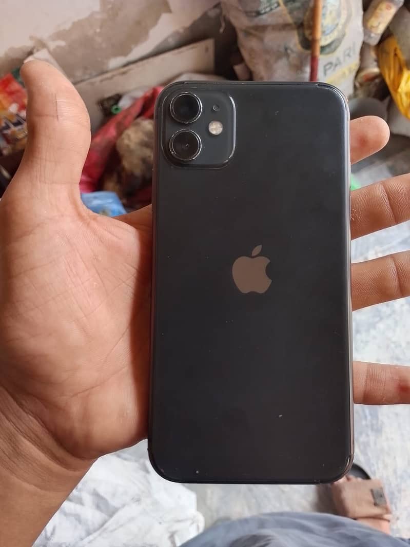 Apple iPhone 11 3