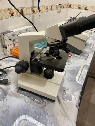COMPLETE LEBARTRY MACHINE AND TOTAL SAMAN AND COUNTER  AND ALMARI ETC.