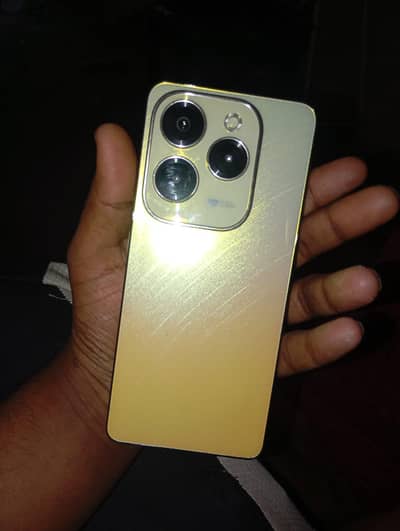 Infinix Hot 40 Pro