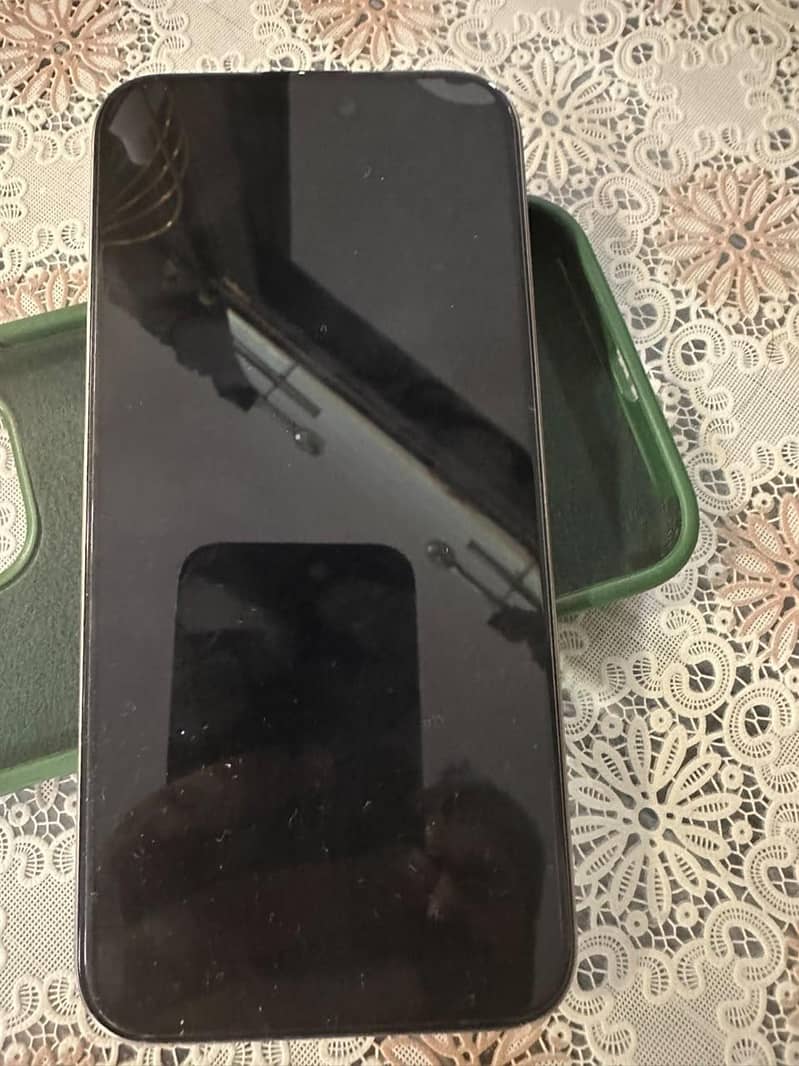 Apple iPhone 15 Pro Max 2