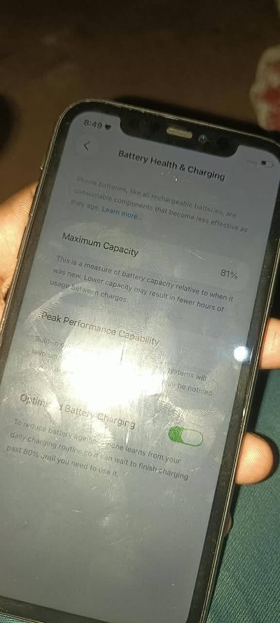 Apple iPhone 11 0
