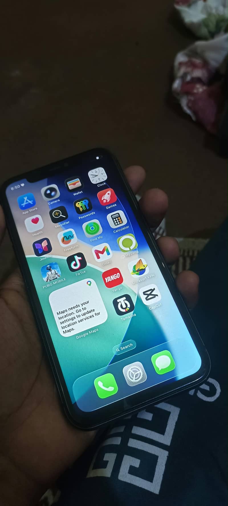 Apple iPhone 11 4