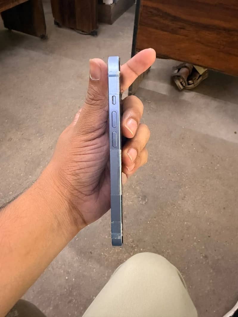 Apple iPhone 14 1