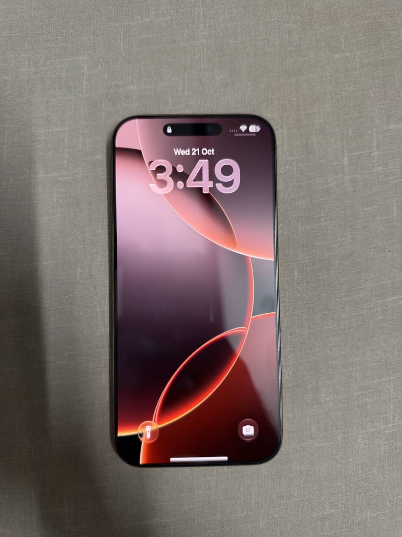Apple iPhone 16 Pro Max 1