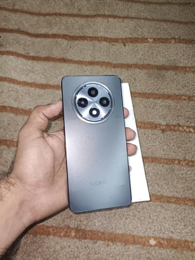 OPPO Reno 12f 8/ 256 back thori se raf ha sid 10/10 ha all ok no Open
