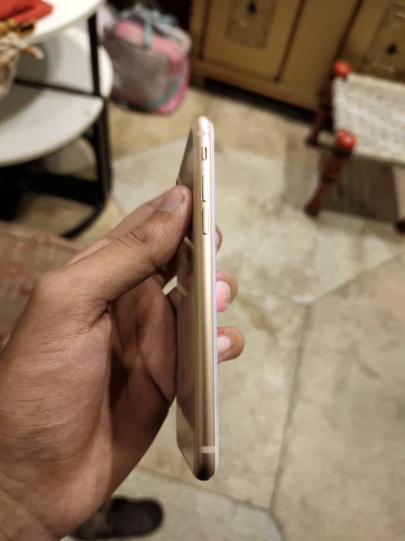Apple iPhone 8 2