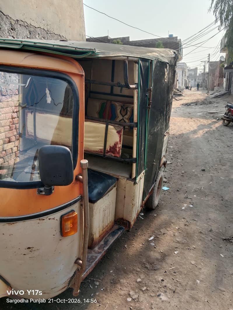 cng rickshaw 4