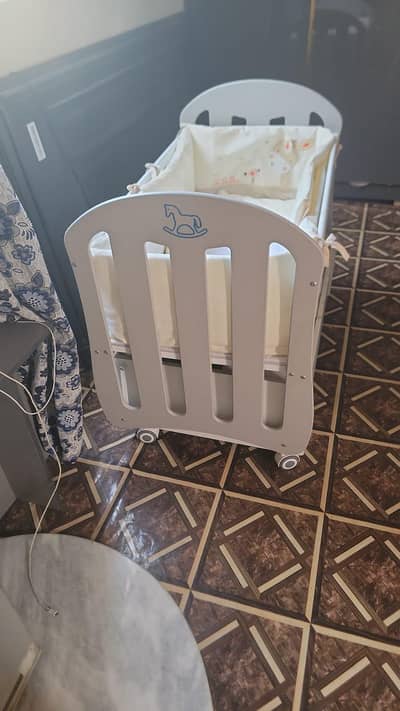baby comfortable bed with baby box