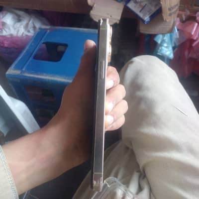 I fhone 14 pro max 256 gb 10 by 9